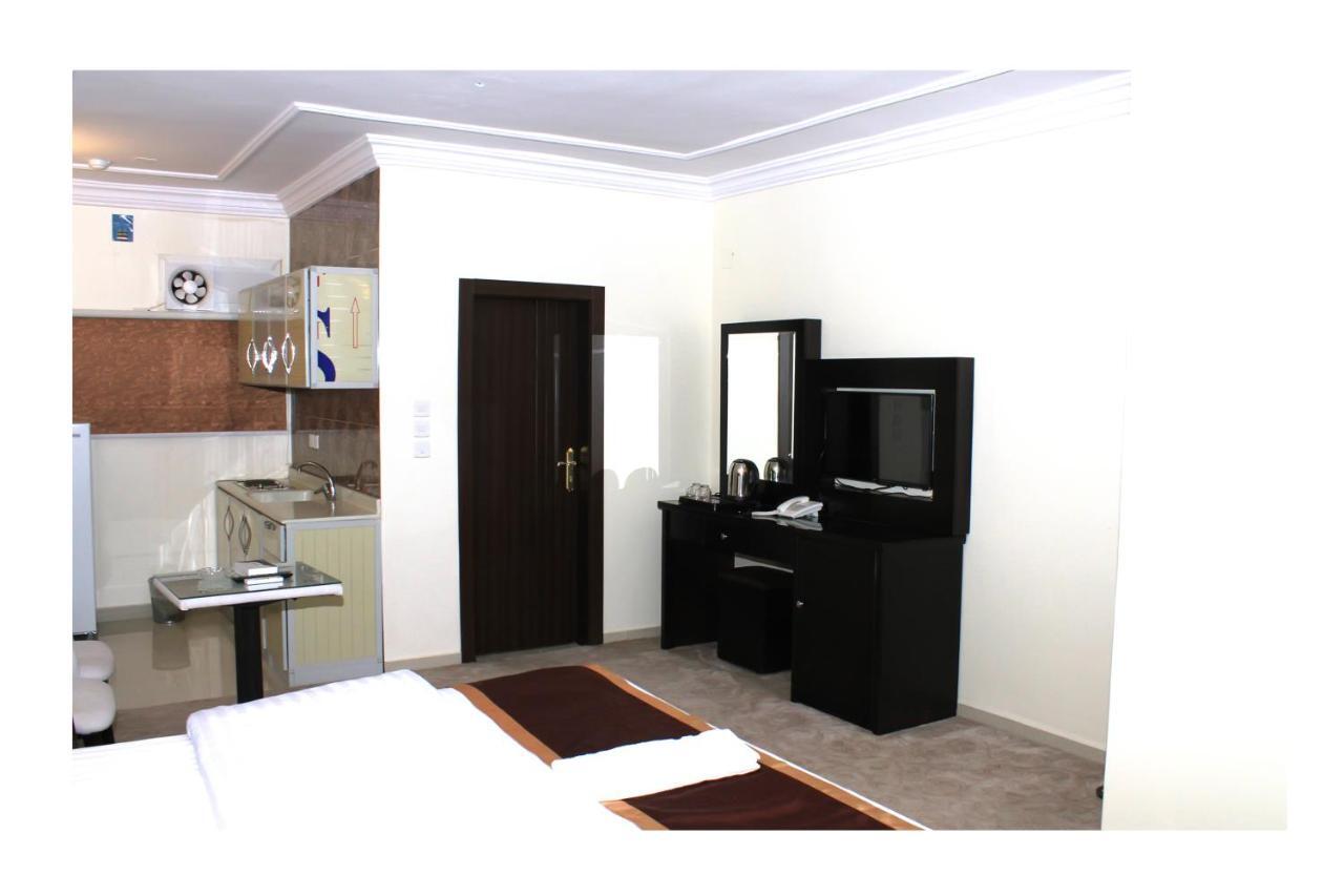 منـازل الماسـة للشقق المخدومة بيروت Ha'il Exterior photo